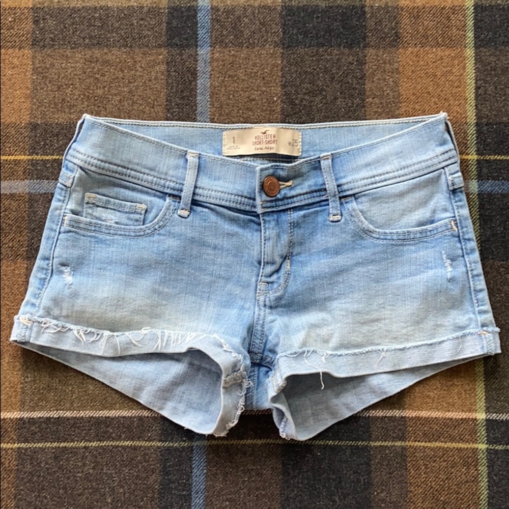 Hollister Short-Short Low Rise Jean Shorts